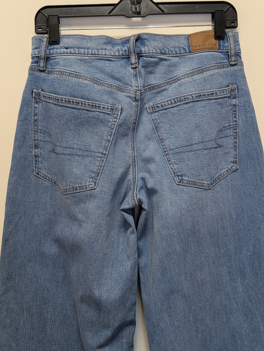 American Eagle Dreamy Drape Stretch Low-Rise Ultra Wide-Leg Jean Size 2 - Picture 9 of 14